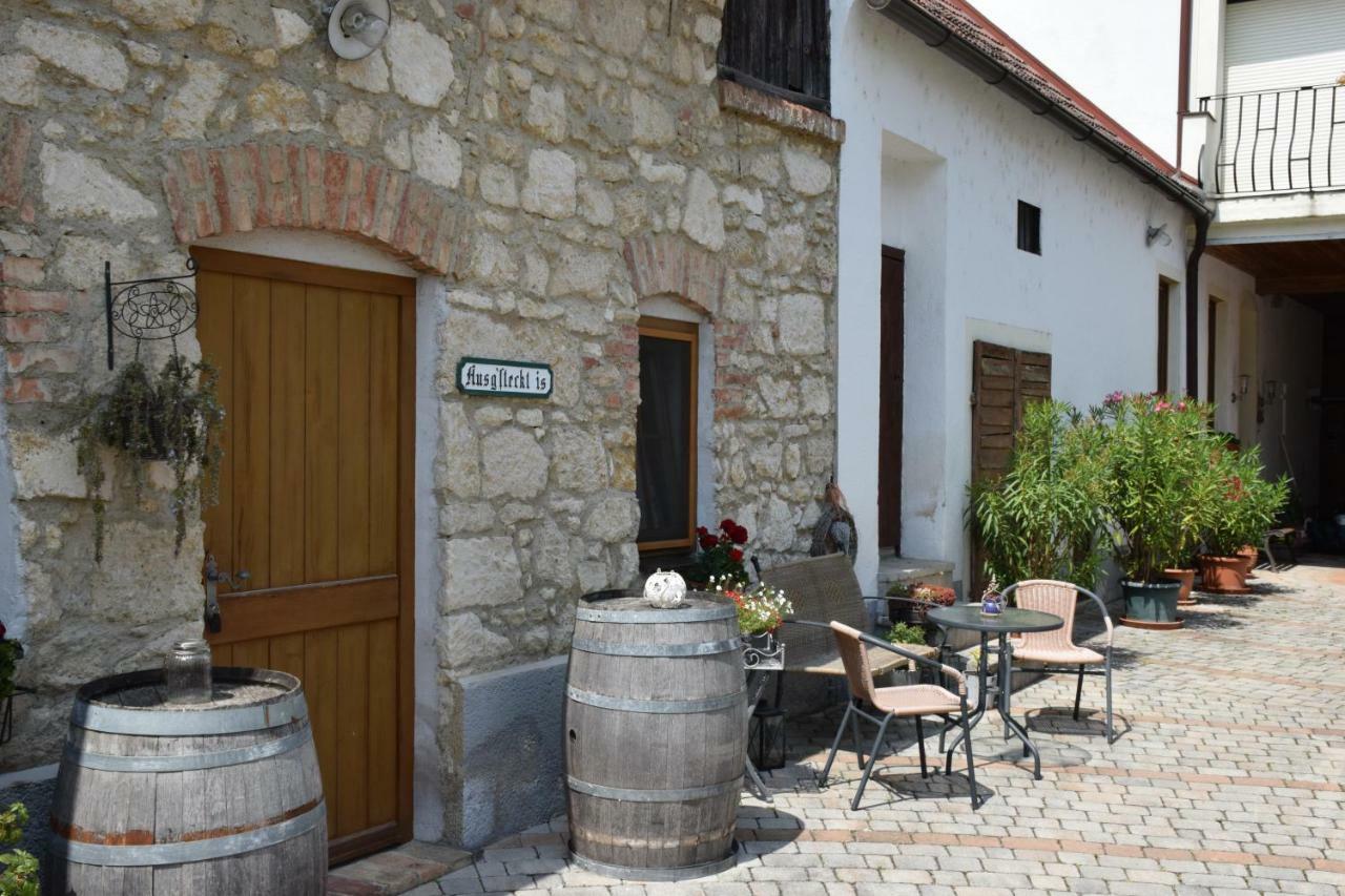 Gaestehaus Anita Breitenbrunn  Exterior photo
